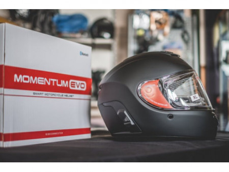 Momentum Evo &#8211; motocyklová prilba s Mesh interkomom